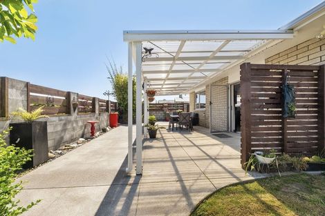 Photo of property in 17 Mace Street, Waitara, 4320