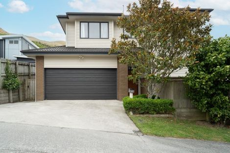Photo of property in 6 Erlestoke Crescent, Churton Park, Wellington, 6037