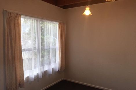 Photo of property in 1/51 Ellice Road, Totara Vale, Auckland, 0629