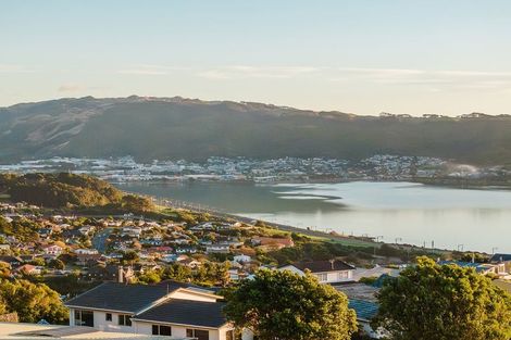 Photo of property in 7 Livet Place, Papakowhai, Porirua, 5024