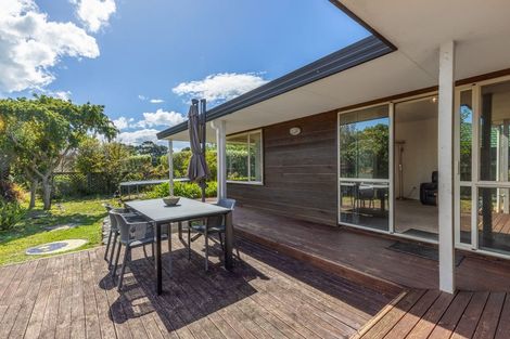 Photo of property in 28 Harry Shaw Way, Raumati South, Paraparaumu, 5032