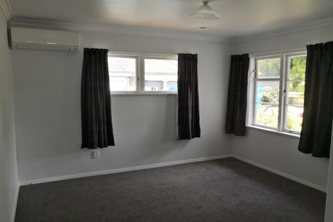 Photo of property in 7 Heretaunga Square, Silverstream, Upper Hutt, 5019