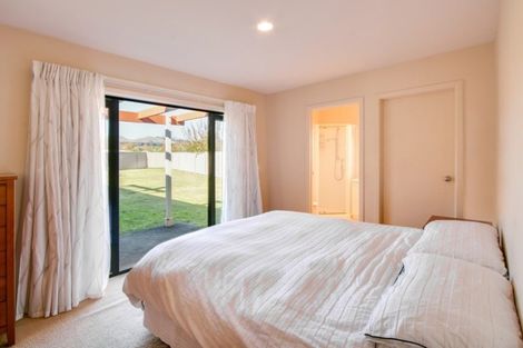 Photo of property in 25 Brooklands Drive, Havelock North, 4130