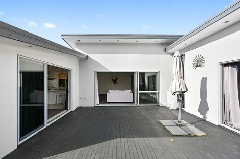 Photo of property in 16 Whistler Close, Rototuna North, Hamilton, 3210