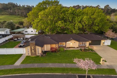 Photo of property in 2 Crabb Fields Lane, Riverhead, 0820
