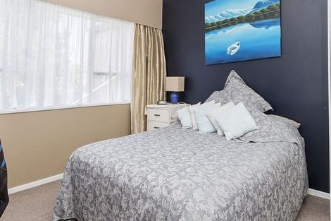 Photo of property in 8 Megan Avenue, Pakuranga Heights, Auckland, 2010