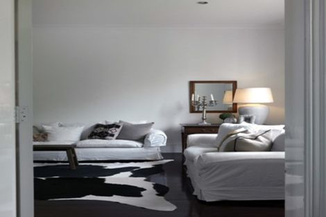 Photo of property in 26 Cranmer Square, Christchurch Central, Christchurch, 8013