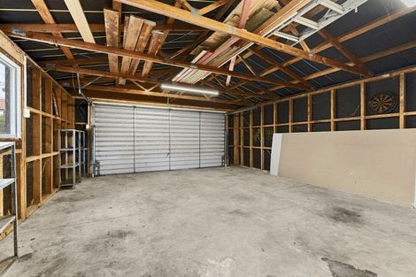 Photo of property in 11 Woodleigh Street, Frankleigh Park, New Plymouth, 4310