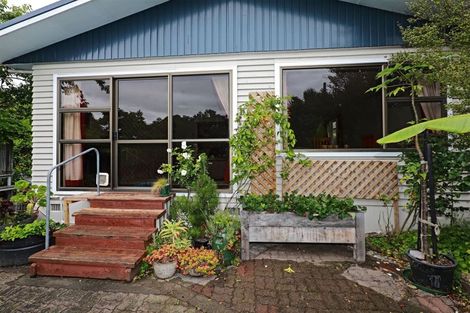 Photo of property in 10 Nimon Street, Havelock North, 4130