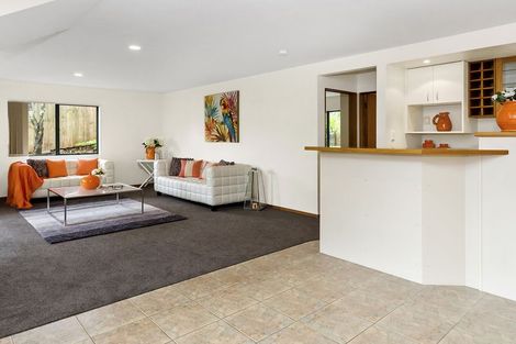 Photo of property in 1/10 Hilltop Road, Clover Park, Auckland, 2019