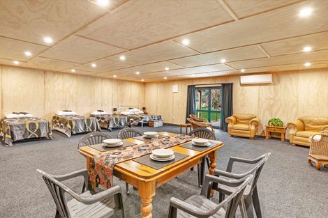 Photo of property in 100 Cole Street, Dannevirke, 4930