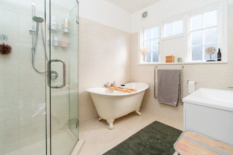 Photo of property in 374 Karori Road, Karori, Wellington, 6012