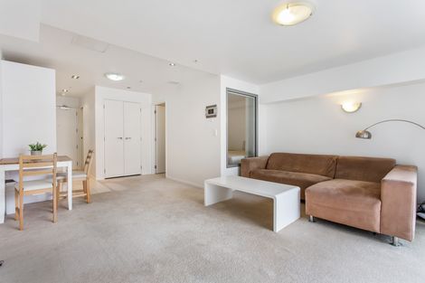 Photo of property in Fiore On Hobson Apartments, 707/152 Hobson Street, Auckland Central, Auckland, 1010