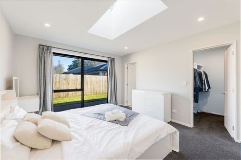 Photo of property in 80 Sarabande Avenue, Redwood, Christchurch, 8051