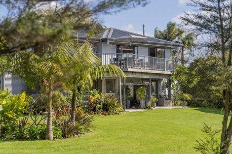 Photo of property in 102 South Highway East, Whitianga, 3510
