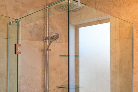 Photo of property in 6 Samuel Place, Terrace End, Palmerston North, 4410