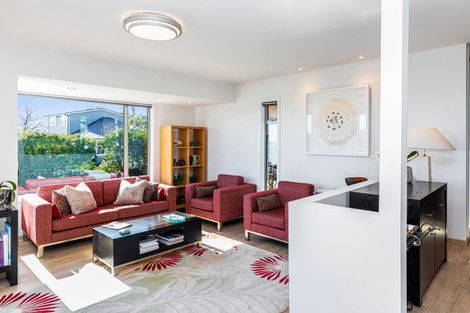 Photo of property in 14 Upper Crichton Terrace, Cashmere, Christchurch, 8022