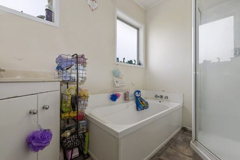 Photo of property in 2 Jet Place, Pukehangi, Rotorua, 3015