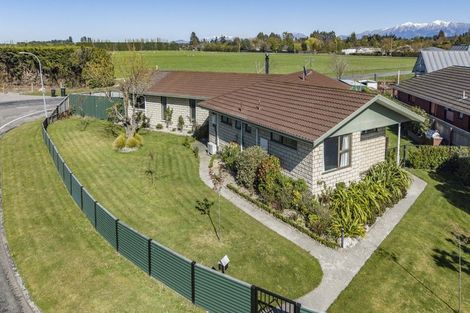 Photo of property in 1 Matai Place, Oxford, 7430