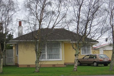 Photo of property in 10 Carlisle Street, Levin, 5510