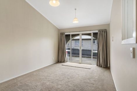Photo of property in 116b Wellington Street, Pukekohe, 2120