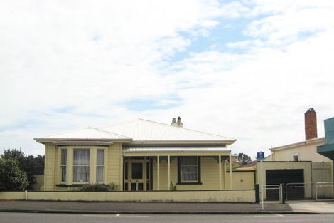 Photo of property in 258 Devon Street West, New Plymouth, 4310