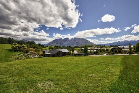 Photo of property in 13 Pendeen Crescent, Jacks Point, Queenstown, 9371