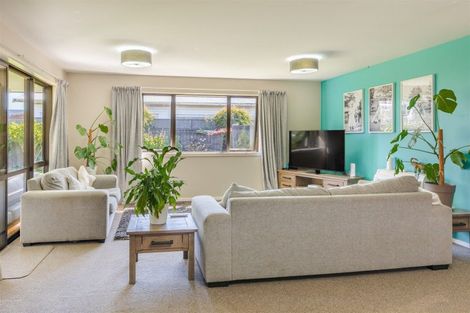 Photo of property in 74 Queen Street, Westport, 7825