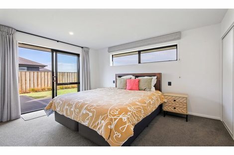 Photo of property in 10 Crossley Avenue, Woodend, 7610