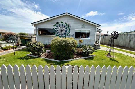 Photo of property in 28 Lanark Street, Balclutha, 9230