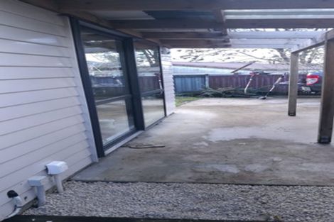 Photo of property in 42 Luanda Drive, Ranui, Auckland, 0612