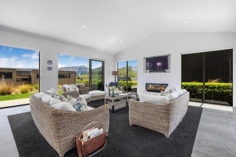 Photo of property in 17 Ellesmere Avenue, Jacks Point, Queenstown, 9371