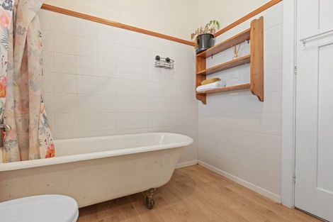 Photo of property in 15 Clarendon Terrace, Woolston, Christchurch, 8023