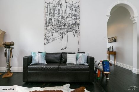 Photo of property in 34 Derwent Street, Island Bay, Wellington, 6023