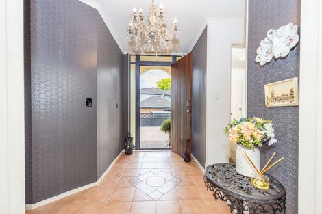 Photo of property in 31 Aloma Way, Glenview, Hamilton, 3206