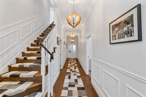 Photo of property in 48 Stanley Point Road, Stanley Point, Auckland, 0624