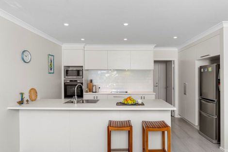 Photo of property in 76 Bert Wall Drive, Omokoroa, 3114