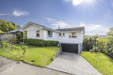 Photo of property in 4 Laidlaw Way, Karori, Wellington, 6012