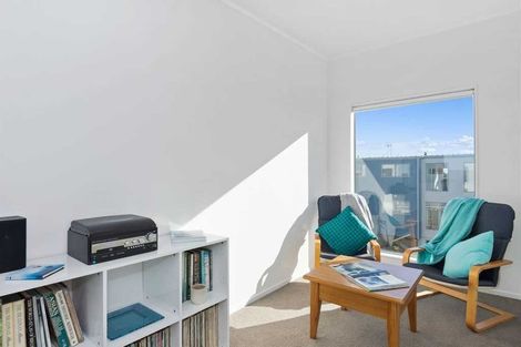 Photo of property in 31 Reynolds Place, Papamoa Beach, Papamoa, 3118