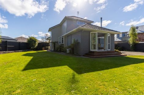 Photo of property in 76 Nortons Road, Avonhead, Christchurch, 8042