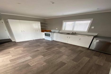 Photo of property in 224 Shakespeare Street, Leamington, Cambridge, 3432