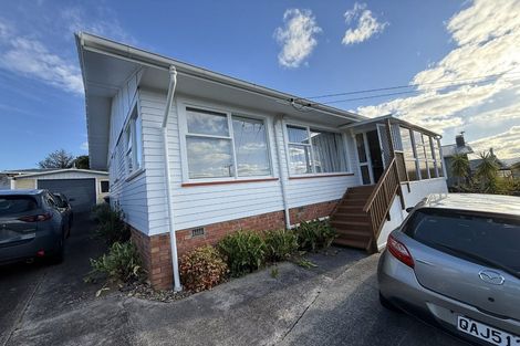 Photo of property in 63 Shoreham Street, Avondale, Auckland, 0600