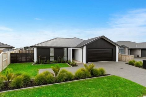 Photo of property in 23 Rotomanu Place, Pyes Pa, Tauranga, 3112