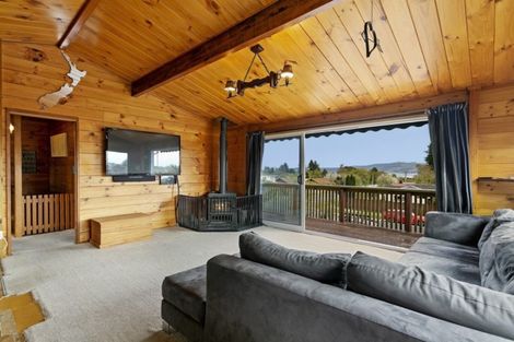 Photo of property in 26 Richmond Avenue, Richmond Heights, Taupo, 3330