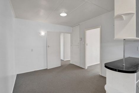 Photo of property in 90 Mangorei Road, Strandon, New Plymouth, 4312