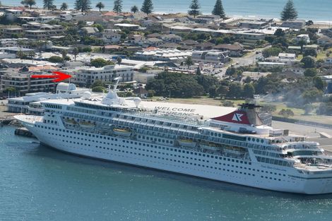 Photo of property in Salisbury Crown, 2/7 Salisbury Avenue, Mount Maunganui, 3116