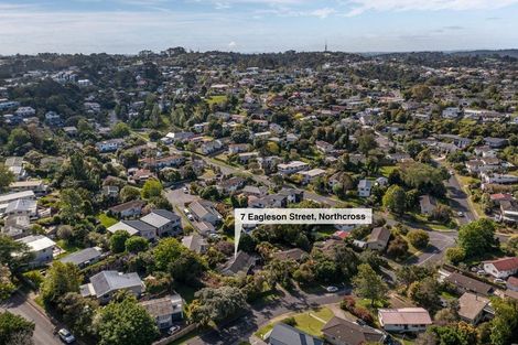 Photo of property in 7 Eagleson Street, Northcross, Auckland, 0632