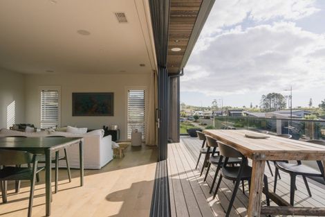 Photo of property in 23 Omahina Street, Raglan, 3225