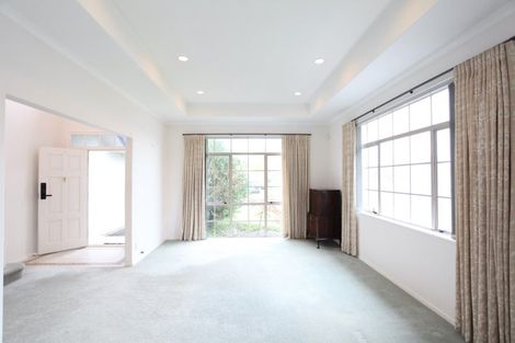 Photo of property in 7 Corta Bella Place, Golflands, Auckland, 2013