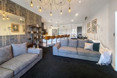 Photo of property in Stadium Garden Flats, 319/107 Thorndon Quay, Pipitea, Wellington, 6011